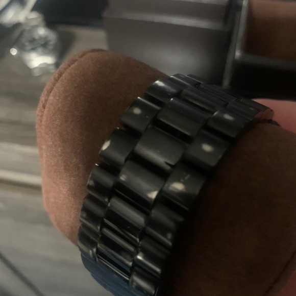 3 Michael Kors Watches - Picture 6 of 6